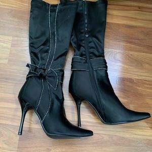 High knee winter boots